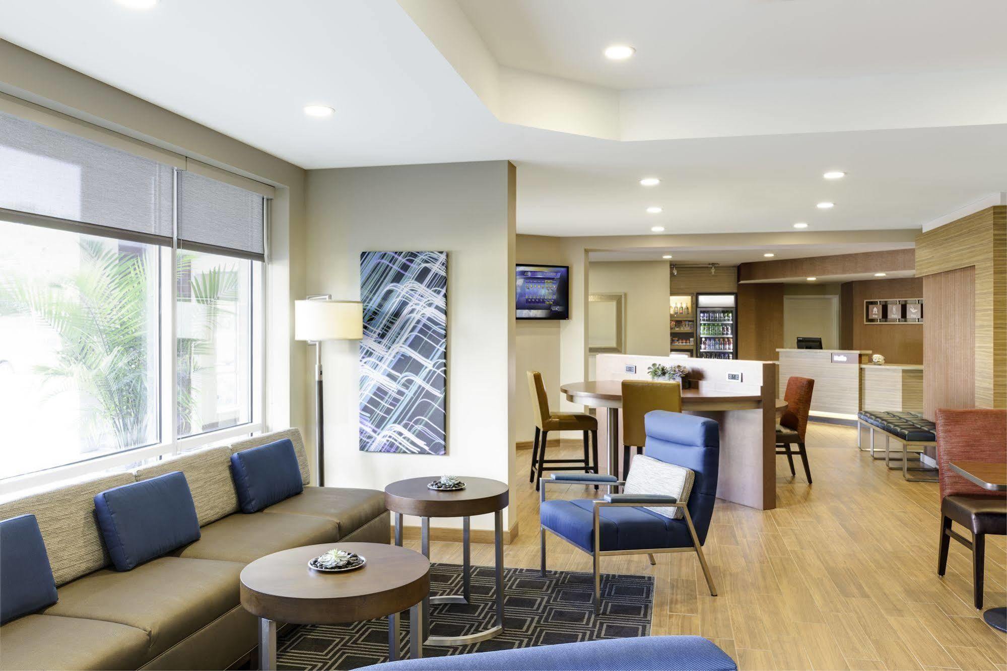 Towneplace Suites By Marriott Charleston Airport/Convention Center North Charleston Exterior photo